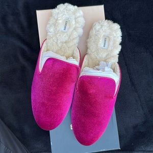 Brand new Birdie slides style The Phoebe in color Wild Berry FF Size 8